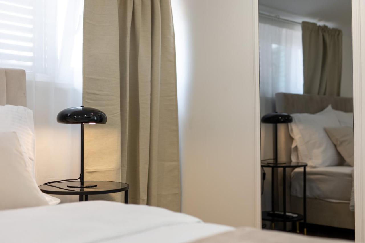 Palace Luxury Suites Спліт Екстер'єр фото