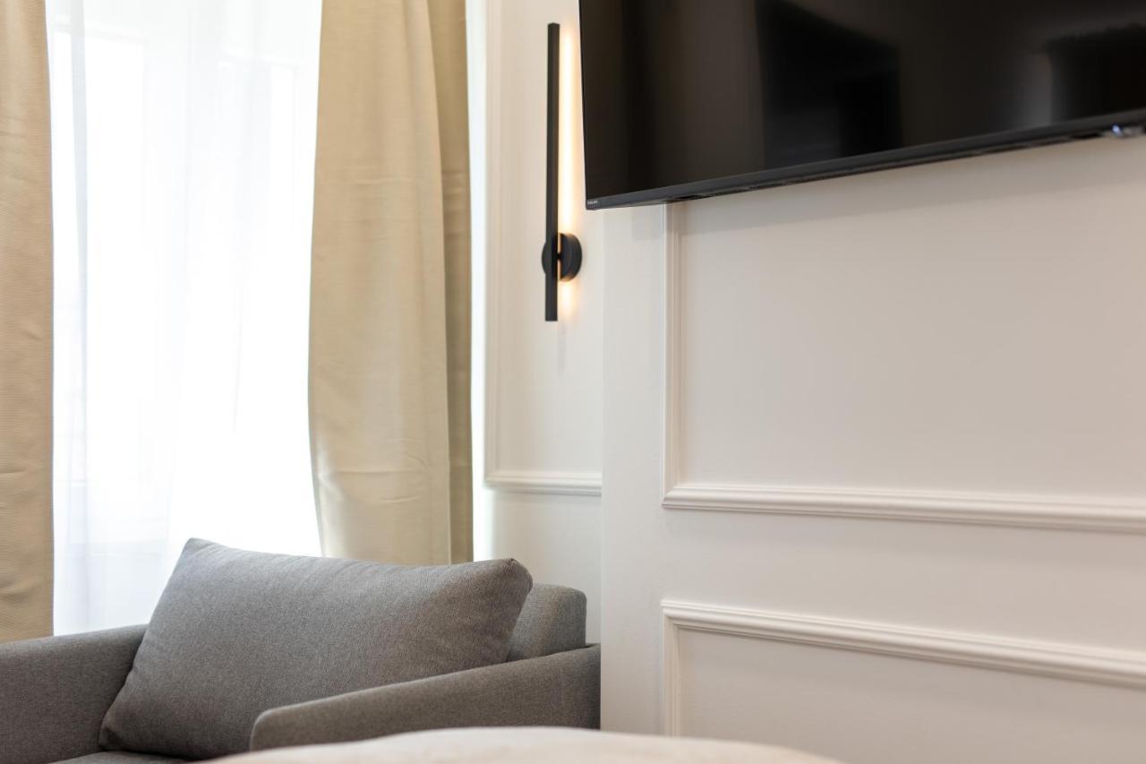 Palace Luxury Suites Спліт Екстер'єр фото