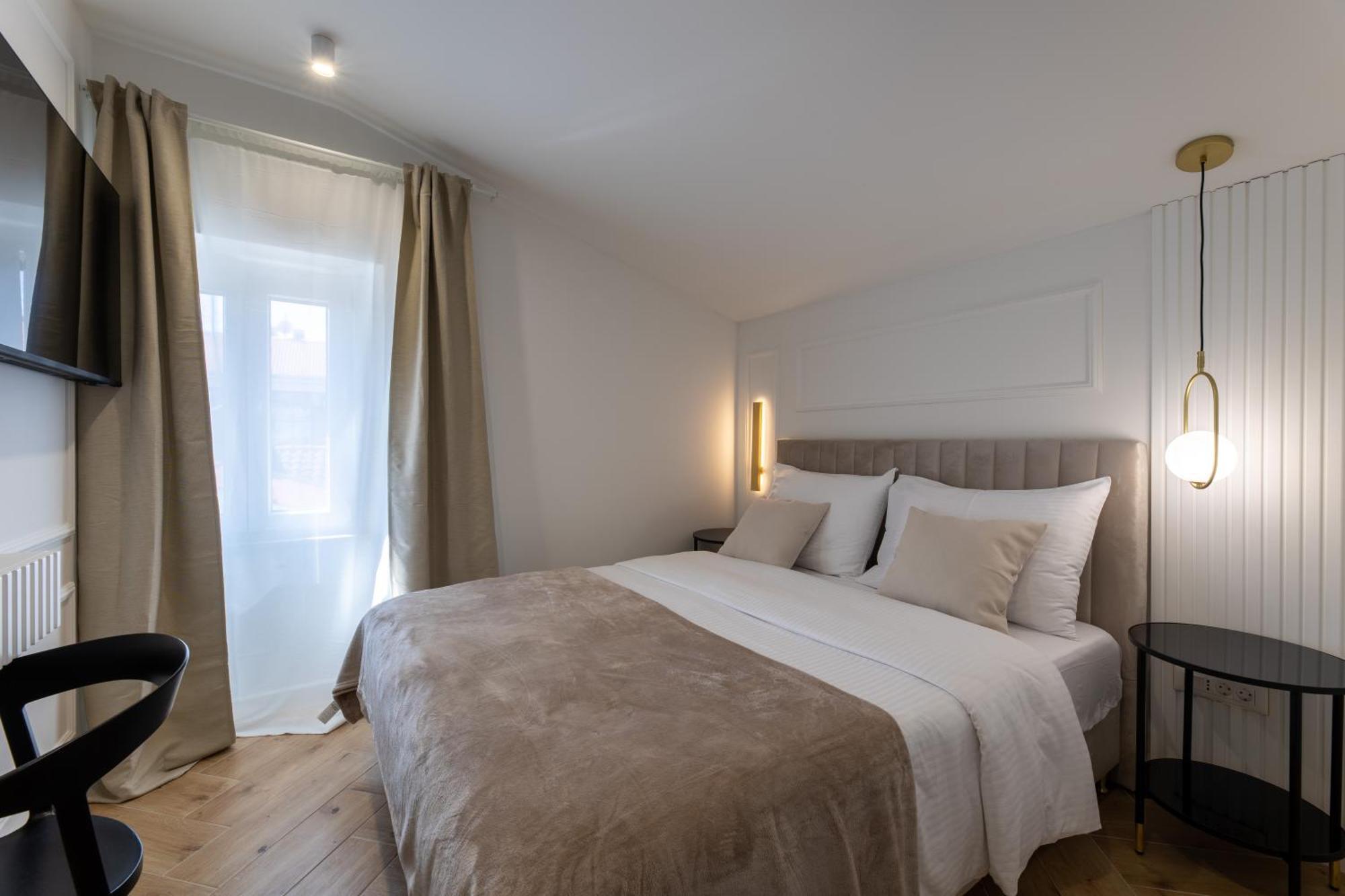 Palace Luxury Suites Спліт Екстер'єр фото