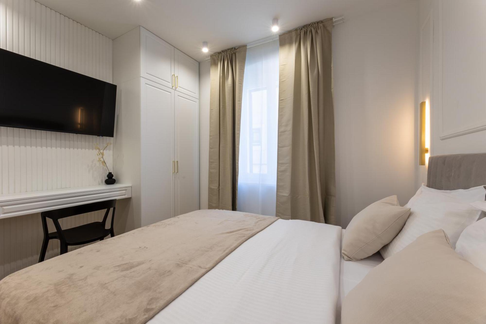 Palace Luxury Suites Спліт Екстер'єр фото