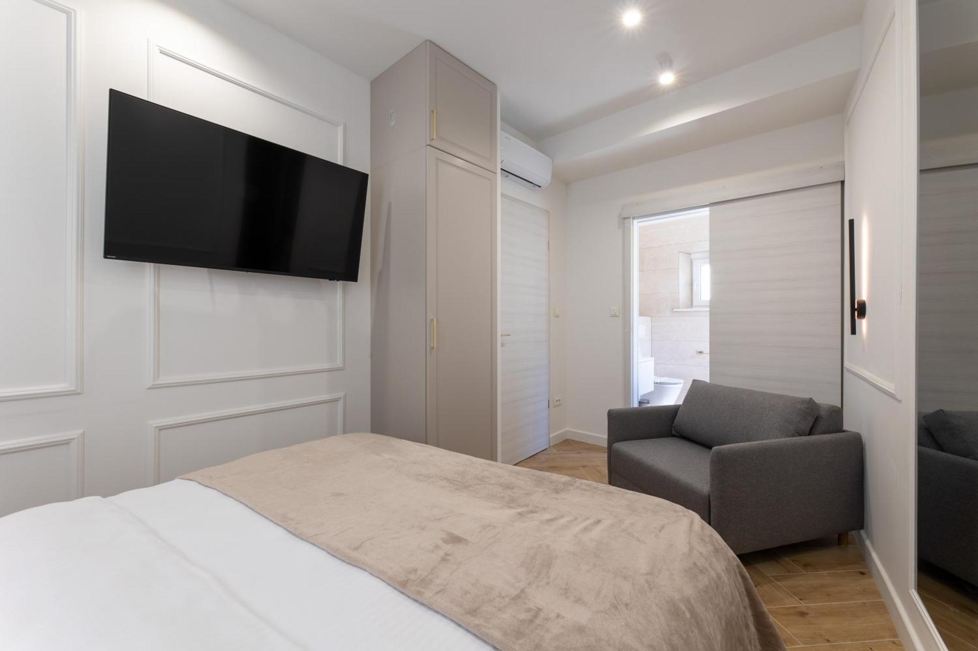 Palace Luxury Suites Спліт Екстер'єр фото